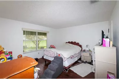 9291 SE 173rd Surrey Lane, The Villages, FL 32162 - Photo 9