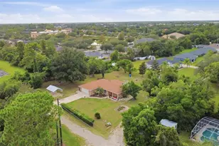 949 Collins Ave, Orange City, FL 32763 - Photo 9