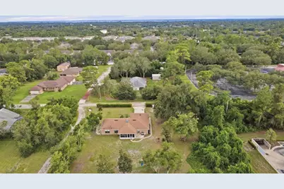 949 Collins Avenue, Orange City, FL 32763 - Photo 35