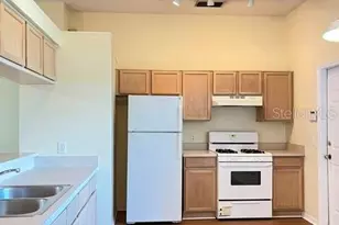 430 Berwick Cir, Deland, FL 32724 - Photo 3