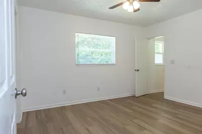 106 N Kentucky Avenue, Deland, FL 32724 - Photo 9