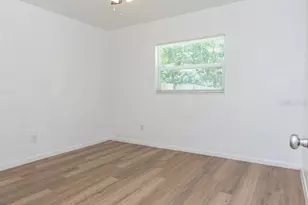 106 N Kentucky Ave, Deland, FL 32724 - Photo 11