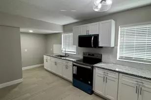 818 E Airport Blvd, Sanford, FL 32773 - Photo 5