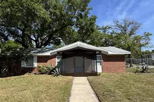818 E Airport Blvd, Sanford, FL 32773 - Photo 1