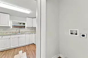 717 S Locust Ave, Sanford, FL 32771 - Photo 17