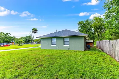219 Cummings Street, Oak Hill, FL 32759 - Photo 9