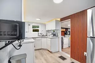2301 Drake Dr, Orlando, FL 32810 - Photo 13