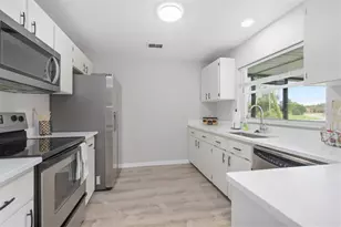 2699 Bentley Dr, Deltona, FL 32738 - Photo 7