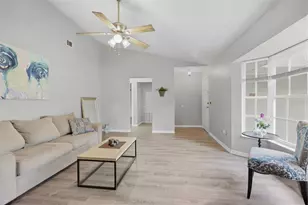 2699 Bentley Dr, Deltona, FL 32738 - Photo 5