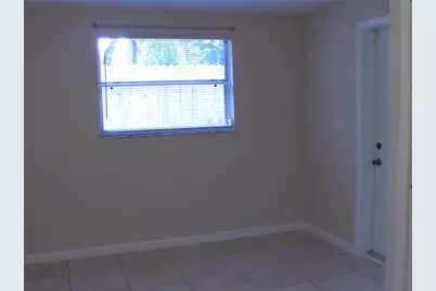 1112 E Winnemissett Avenue, Deland, FL 32724 - Photo 11