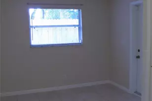 1112 E Winnemissett Ave, Deland, FL 32724 - Photo 11