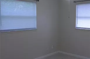 1112 E Winnemissett Ave, Deland, FL 32724 - Photo 7