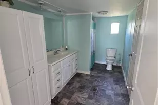 460 Hilltop Ct, Deland, FL 32724 - Photo 7