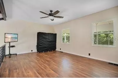 110 W Washington Avenue, Deland, FL 32720 - Photo 15