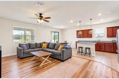 272 Citrus Isle Loop, Davenport, FL 33837 - Photo 7