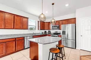272 Citrus Isle Loop, Davenport, FL 33837 - Photo 9