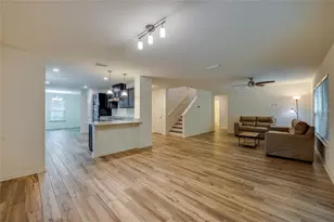421 Champion Ridge Dr, Daytona Beach, FL 32124 - Photo 9