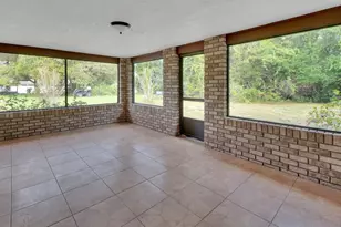 135 E Iris Dr, Orange City, FL 32763 - Photo 25