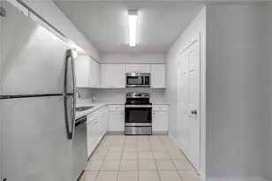 1270 E Fowler Dr, Deltona, FL 32725 - Photo 11