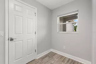 1402 Camero Dr, The Villages, FL 32159 - Photo 31