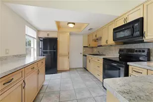 943 Marquette Ct, Deltona, FL 32725 - Photo 9