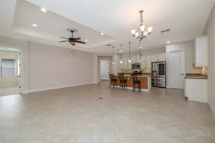 1076 Gardenshire Ln, Deland, FL 32724 - Photo 9