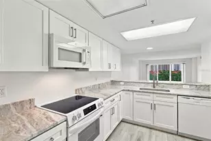 4 Oceans W Blvd, Daytona Beach Shores, FL 32118 - Photo 9