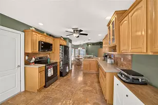 8879 N Sandree Dr, Citrus Springs, FL 34434 - Photo 11