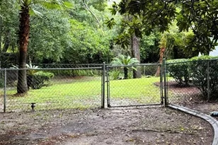 8879 N Sandree Dr, Citrus Springs, FL 34434 - Photo 7