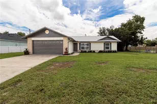 1911 N Portillo Dr, Deltona, FL 32738 - Photo 3