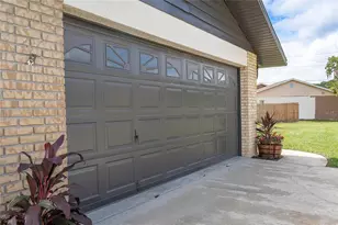 1911 N Portillo Dr, Deltona, FL 32738 - Photo 5