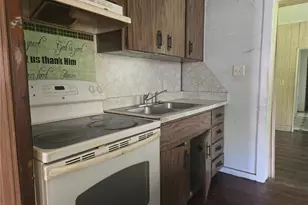 317 S Frankfort Ave, Deland, FL 32724 - Photo 9