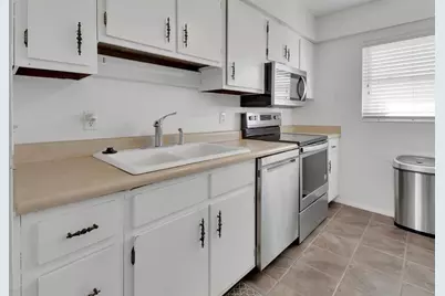 205 Elmwood Avenue #220, Deland, FL 32724 - Photo 7