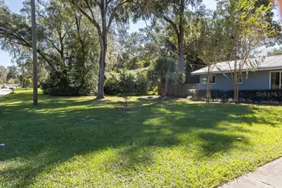 806 E Wisconsin Avenue, Deland, FL 32724 - Photo 3