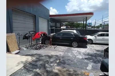 1301 W Waters Avenue, Tampa, FL 33604 - Photo 15