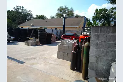 715 West Waters Avenue, Tampa, FL 33604 - Photo 25