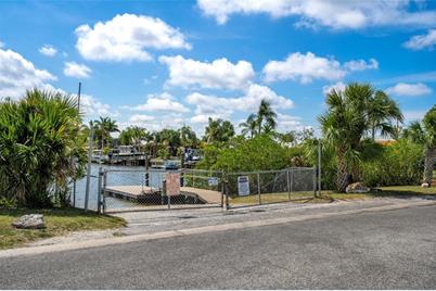 5650 Westshore Drive, New Port Richey, FL 34652 - Photo 29