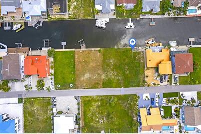 5832 Beverly Drive, Hudson, FL 34667 - Photo 9