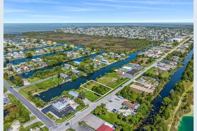 3329 Shoal Line Boulevard, Hernando Beach, FL 34607 - Photo 7