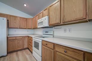 292 Rochester St - Photo 15