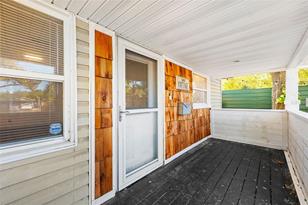 2642 24th Ave N - Photo 3
