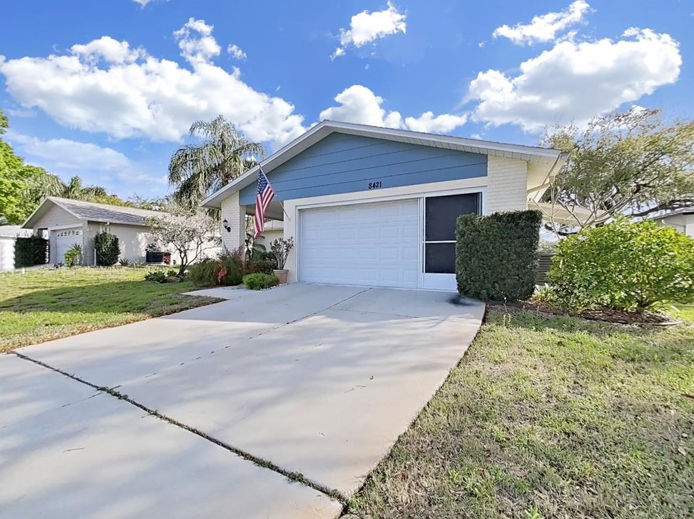 8421 Elgin Dr, Port Richey FL  34668-2755 exterior