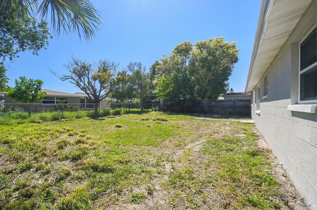 3532 Bigelow Dr, Tarpon Springs FL  34691-3226 exterior