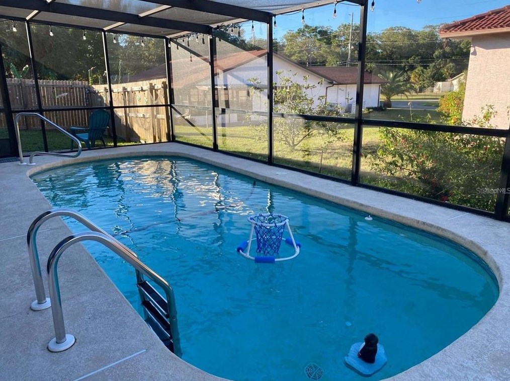 8515 Jolly Roger Dr, Port Richey FL  34667-4123 exterior