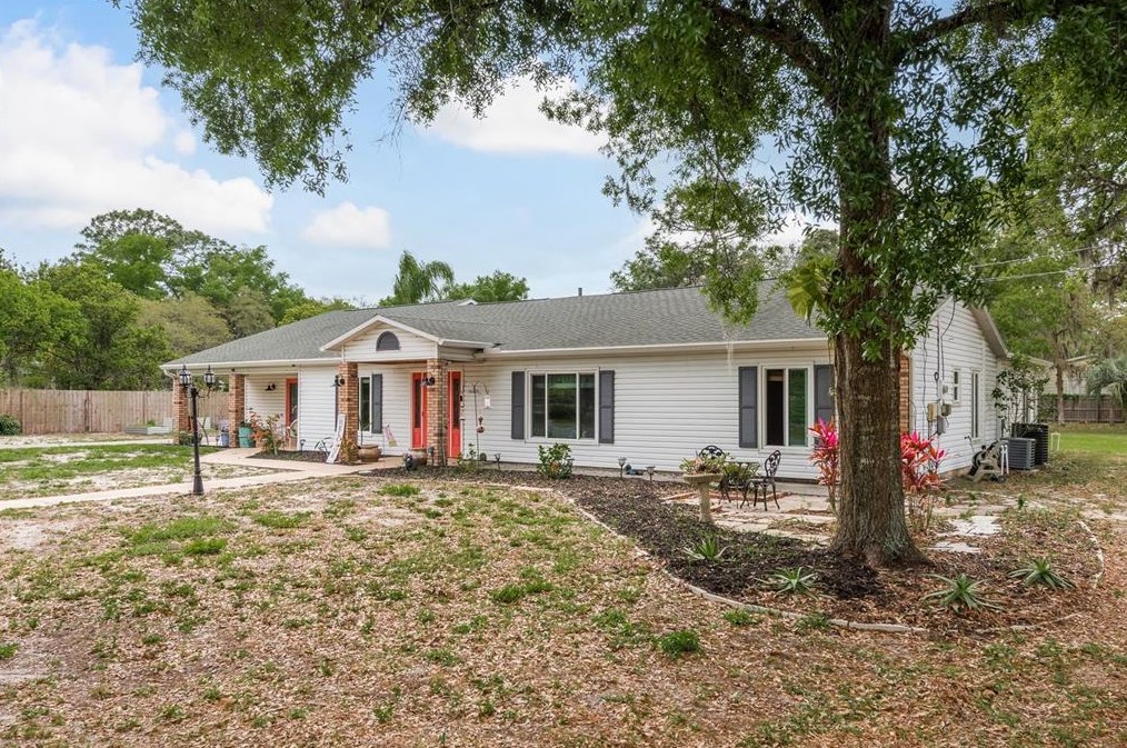 13411 Canton Ave, Port Richey FL  34669-1842 exterior