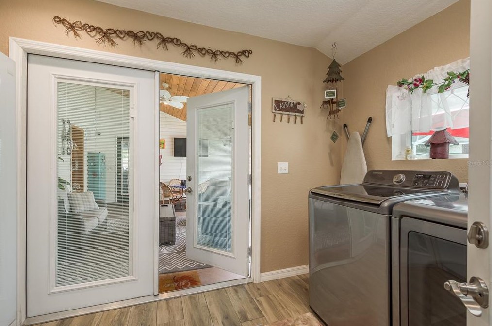 13411 Canton Ave, Port Richey FL  34669-1842 exterior