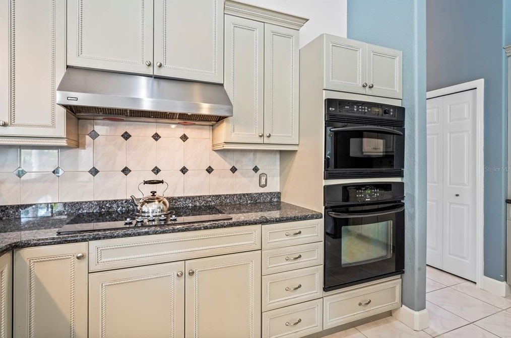 6511 Alcester Dr, New Port Richey FL 34655-3714 exterior