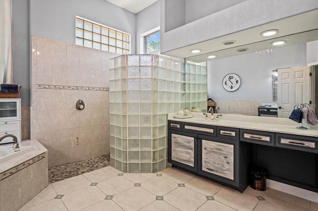 6511 Alcester Dr, New Port Richey FL 34655-3714 exterior