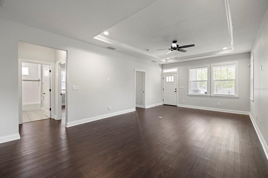 914 Norfolk St, Tampa FL 33604-5345 exterior