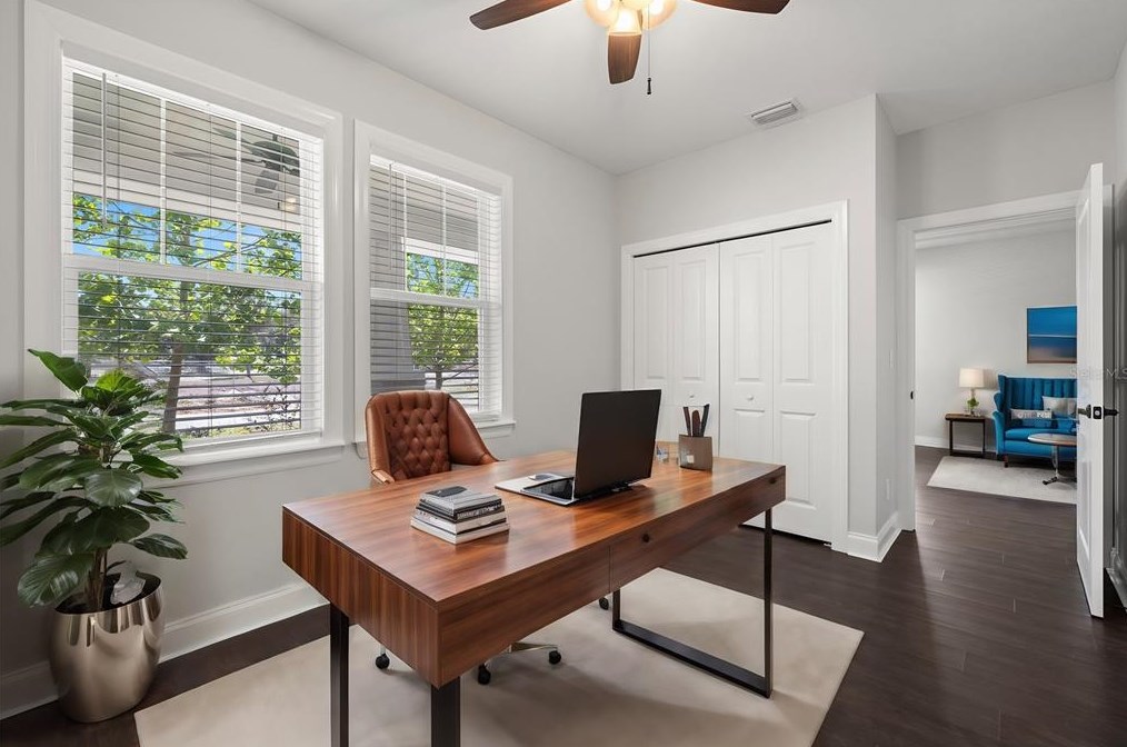 914 Norfolk St, Tampa FL 33604-5345 exterior